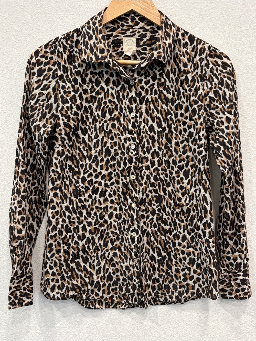 J. Crew Women’s 100% Cotton Leopard Print Button-Down Shirt  Size 0